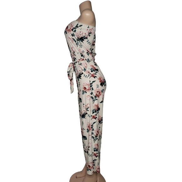 Floral Sleeveless Belted Jumpsuit - Picture 3 of 9